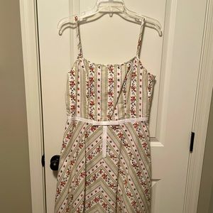 BCX Size 13 White and Green Dress